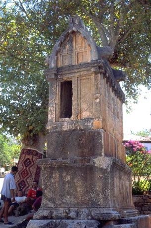 antiphellos_byk.jpg - 57292 Bytes